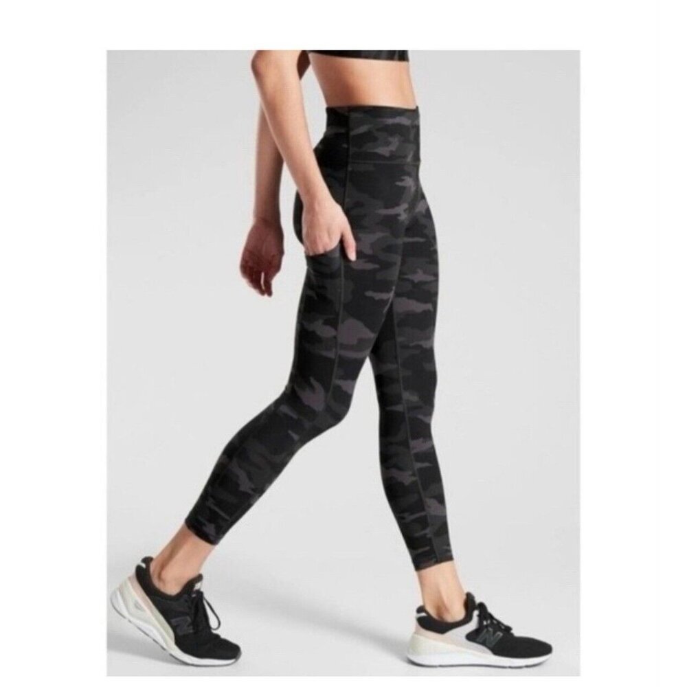 Athleta Ultimate Stash Pocket Camo 7/8 Tight SuperSonic,Black SIZE SP‎